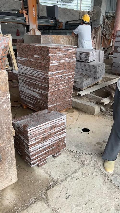 楓葉紅石材 卓越品質與專業安裝服務